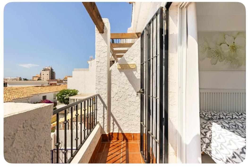 Вилла La Casa En La Carihuela Playa A 4 Minutos A Pie Торремолинос Экстерьер фото